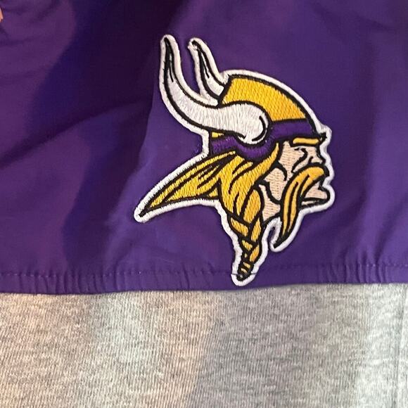NFL Minnesota Vikings New Era Full Zip Hoodie Women’s Medium Gray Purple Gold - Picture 8 of 9